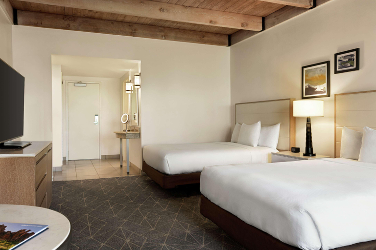 Bedroom 3, DoubleTree Resort by Hilton Hotel Paradise Valley, Maricopa