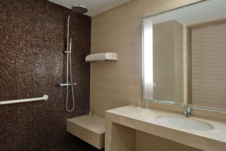 Bathroom 5, DoubleTree by Hilton Bangalore Outer Ring Road, Bangalore