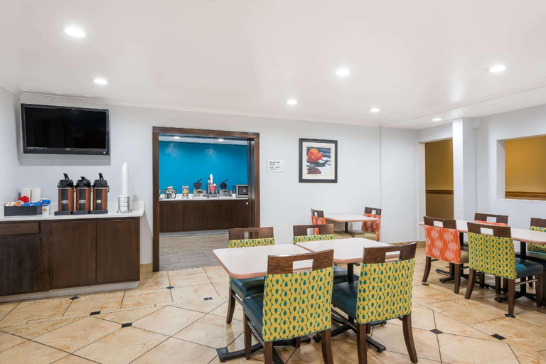 Food & Drinks 5, Ramada By Wyndham Coeur D'Alene, Kootenai