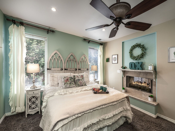 Bedroom 1, Gathering Place, Lincoln