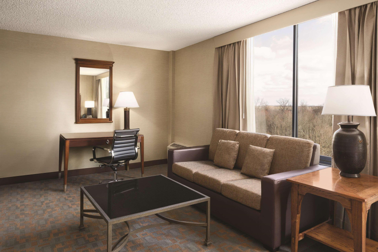 Bedroom 3, DoubleTree by Hilton Somerset Hotel & Conf Ctr, Somerset