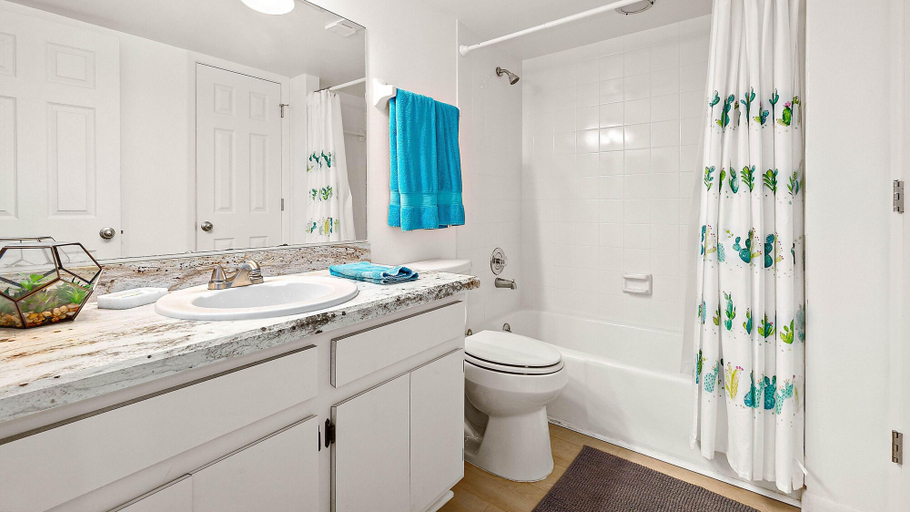 Bathroom 5, Silver Sands by Teeming Vacation Rentals, Volusia