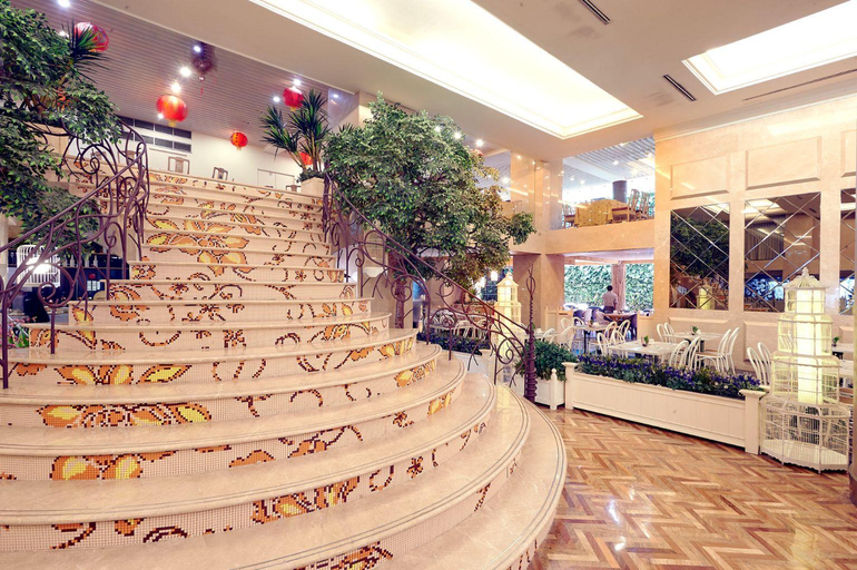 Public Area 4, Garden Palace Hotel, Surabaya