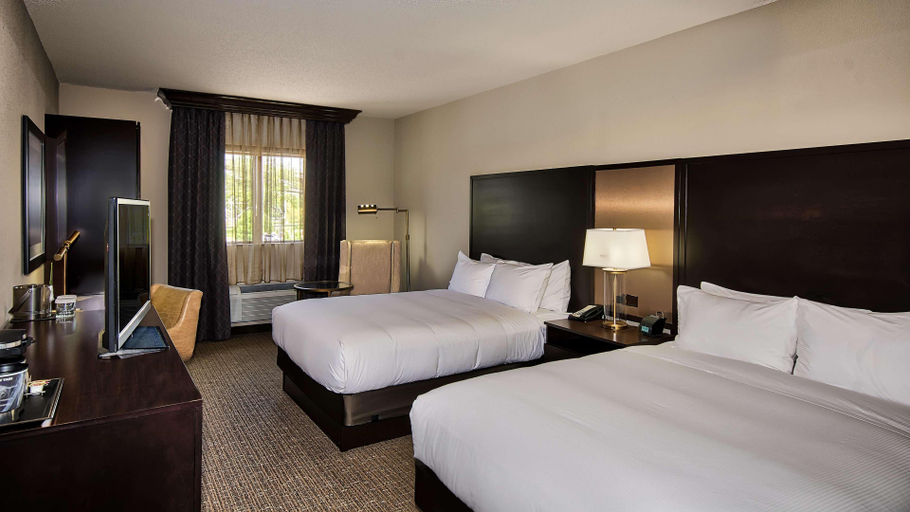 Bedroom 3, DoubleTree by Hilton Port Huron, Saint Clair