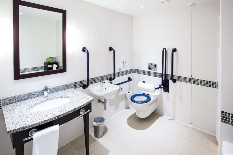 Bathroom 4, Hampton by Hilton York, York