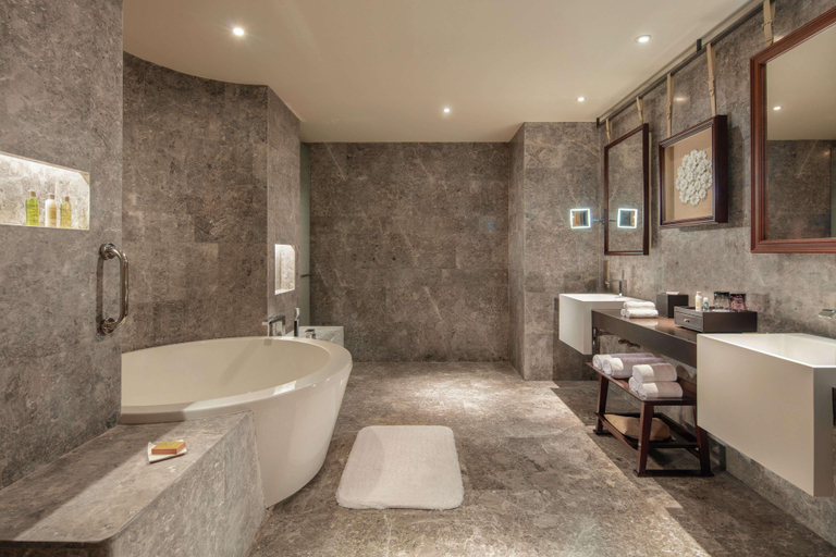 Bathroom 4, Hilton Dalian Golden Pebble Beach Resort, Dalian