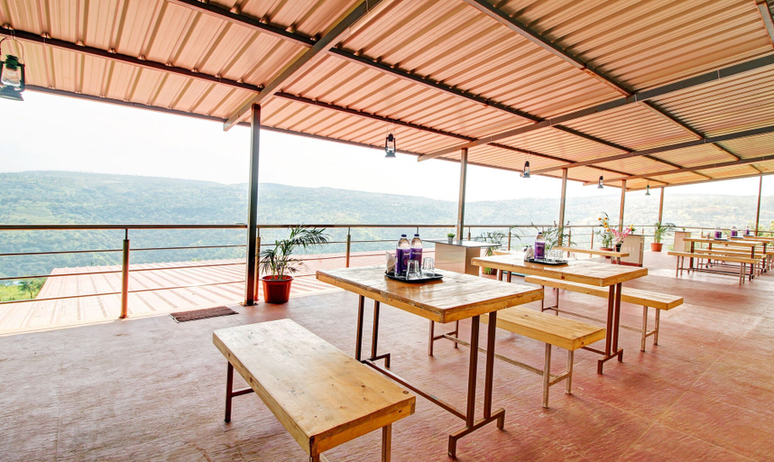 Food & Drinks 4, Treebo Trend Valley 360, Satara