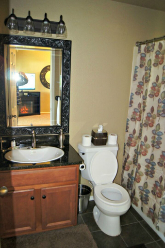 Bathroom 4, Clubs by Dreams2Reality Vacations, Taney