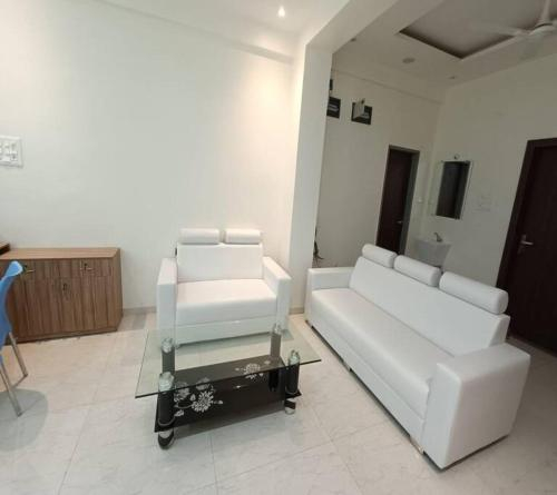 SwageStay Scheme No 114 Near CHL 114, Indore