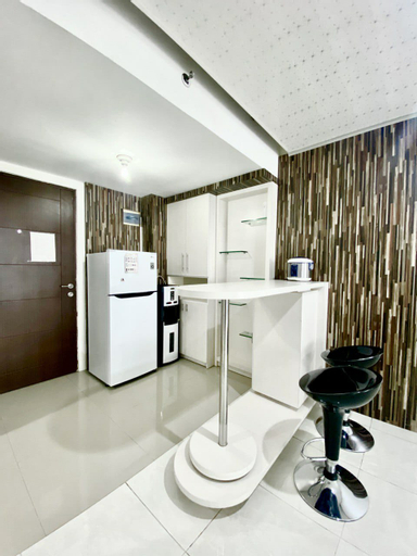 Dining Room 5, Royal Apartment by AIS, Makassar