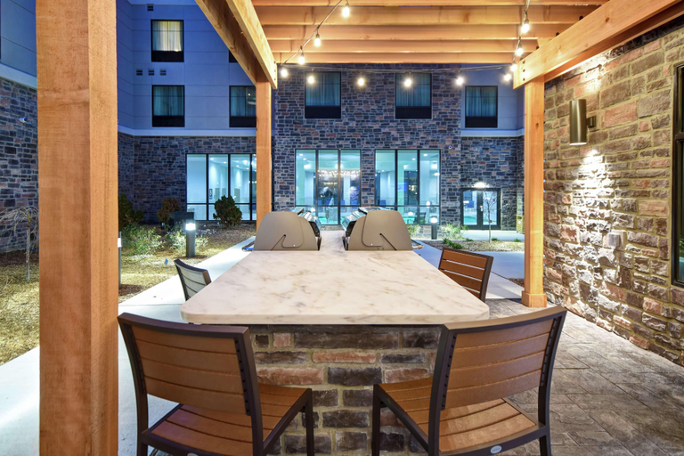 Exterior & Views 2, Homewood Suites By Hilton Orange New Haven, New Haven