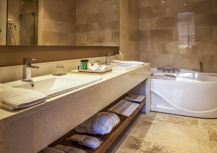 Bathroom 4, Double Tree Parque 93, Santafé de Bogotá