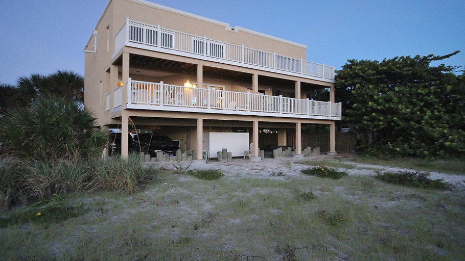 Exterior & Views 1, Beach Haven by Teeming Vacation Rentals, Pinellas
