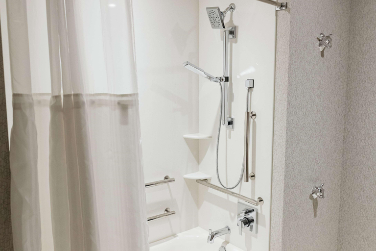Bathroom, Revel Hotel Des Moines Urbandale, Tapestry Collect, Polk