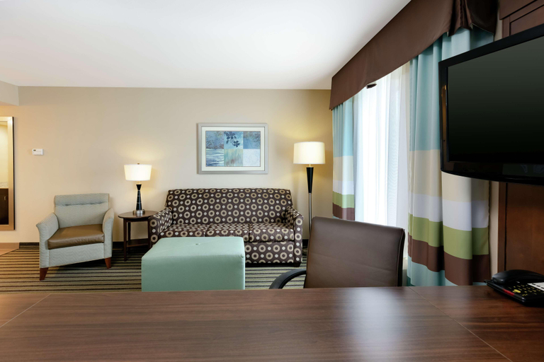 Bedroom 2, Hampton Inn & Suites Adairsville-Calhoun Area, Bartow