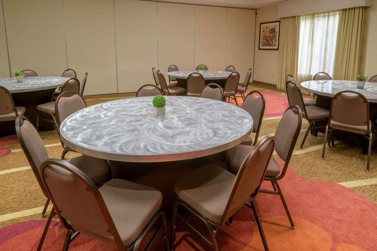 Food & Drinks 5, Hilton Garden Inn Kennett Square, Chester