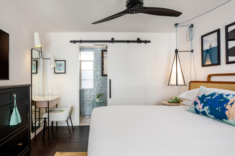 Bedroom 3, Ella's Cottages, Monroe