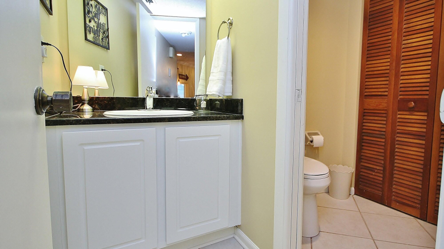 Bathroom 4, Beach Haven by Teeming Vacation Rentals, Pinellas