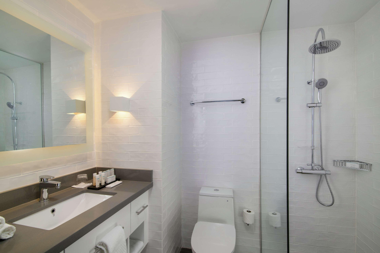 Bathroom 4, Homewood Suites by Hilton Santo Domingo, Distrito Nacional
