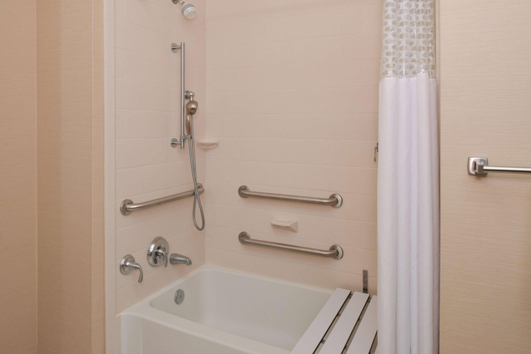 Bathroom 4, Hampton Inn & Suites Ocala, Marion