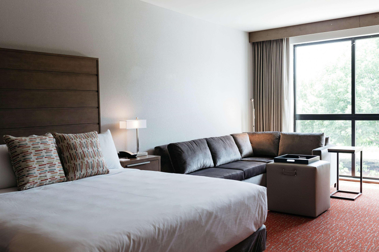 Bedroom 2, Revel Hotel Des Moines Urbandale, Tapestry Collect, Polk
