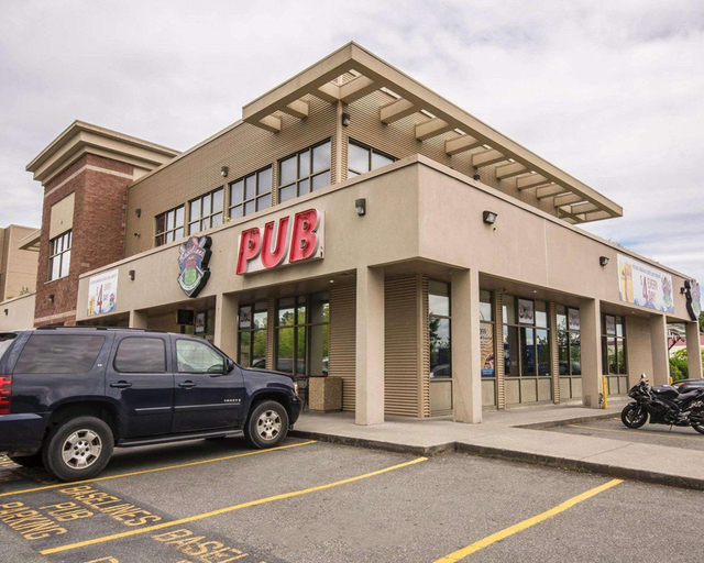 Exterior & Views 1, Comfort Inn & Suites Surrey, Greater Vancouver