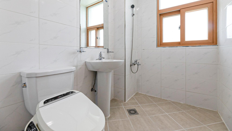 Bathroom 3, Yangyang delight pension, Yangyang