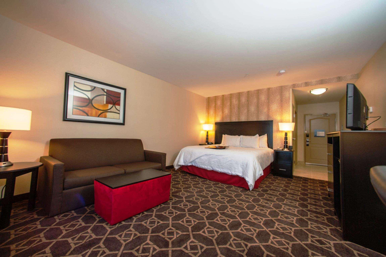 Bedroom 3, Hampton Inn by Hilton Fort Morgan, Morgan