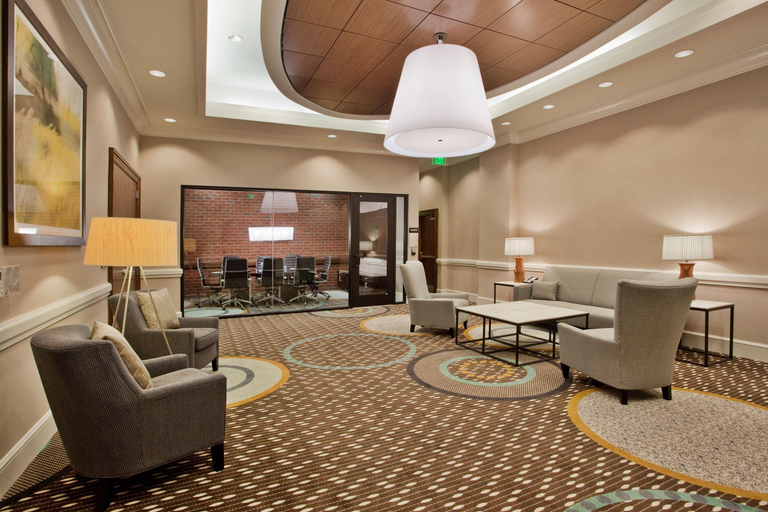 Public Area, Hampton Inn & Suites Chapel Hill-Carrboro/Downtown, Orange
