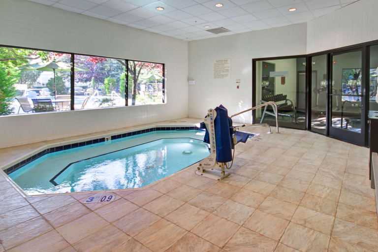 Sport & Beauty 2, DoubleTree by Hilton Hotel Flagstaff, Coconino