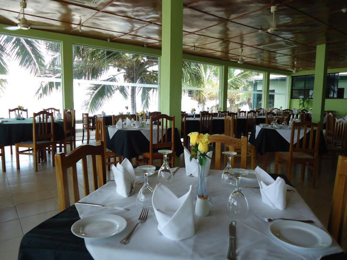 Food & Drinks 5, Sea Lotus Park Hotel, Trincomalee Town and Gravets