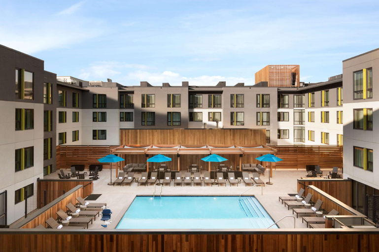 Sport & Beauty 3, Embassy Suites by Hilton Boulder, Boulder