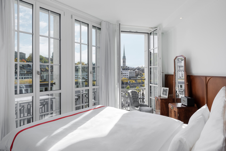 Bedroom 18