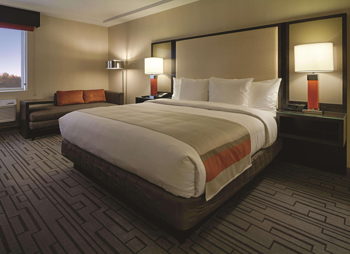 Bedroom 3, Doubletree By Hilton Bristol, Hartford
