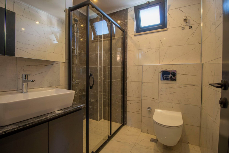 Bathroom 3, Your Sweet Home in Houston, Galveston
