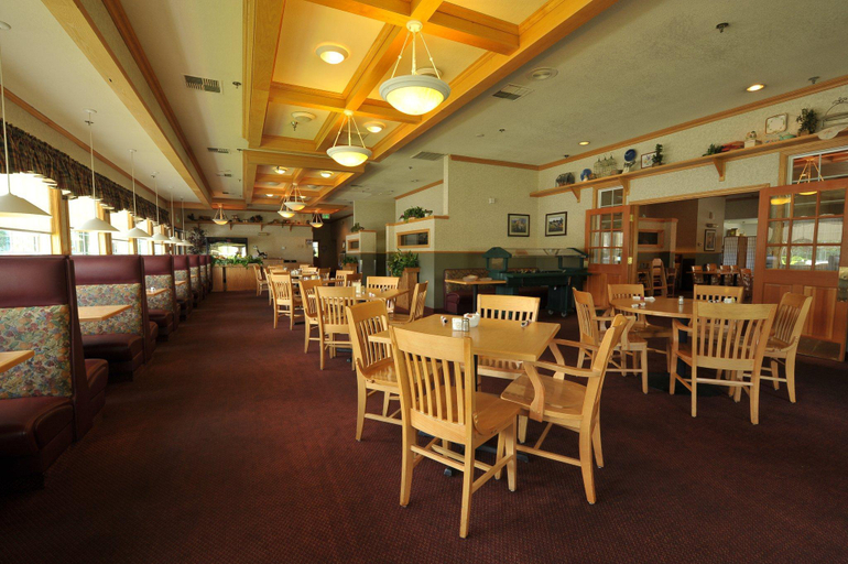 Food & Drinks 3, Shilo Inn Suites Hotel - Nampa Suites, Canyon