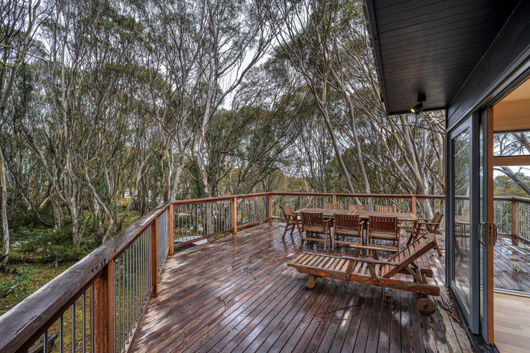 Others 5, Belltrees, Alpine - East