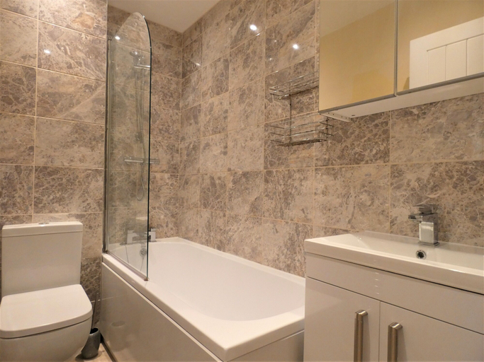 Bathroom 3, Seaford Guest House, Stoke-on-Trent
