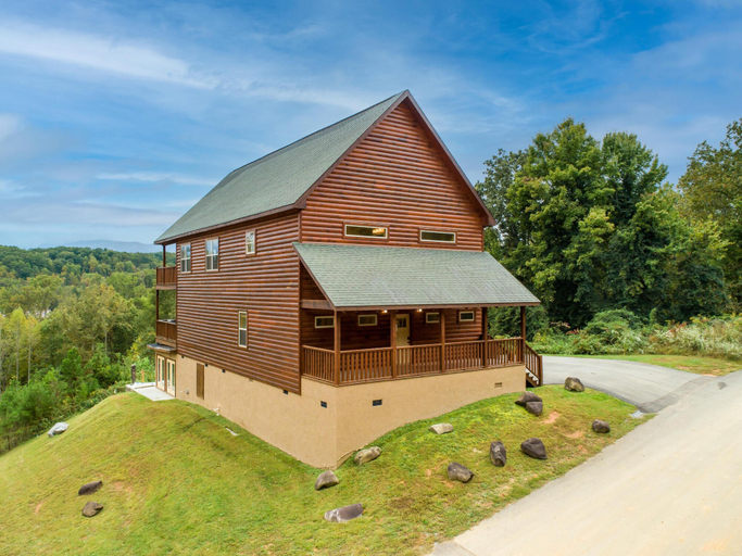 Exterior & Views 2, Rogers Way - Red Oak, Sevier