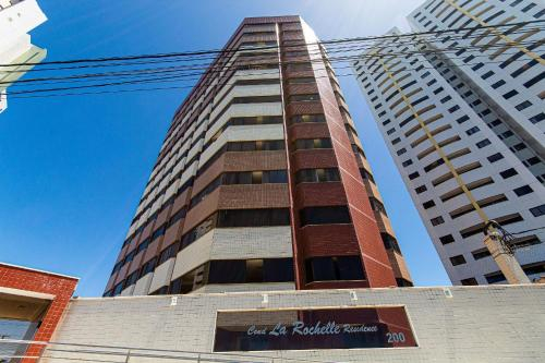 Apartamento espacoso na Praia de Ponta Negra por Carpediem, Natal