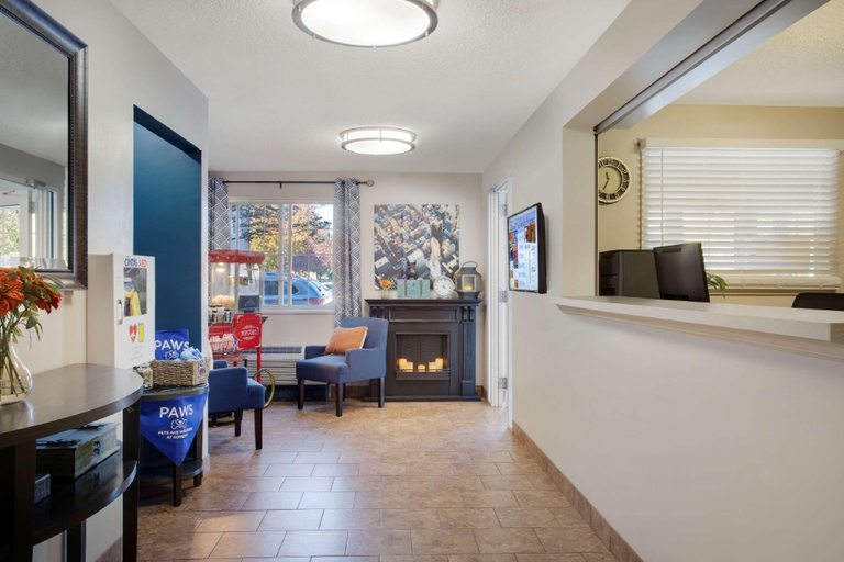 Public Area 2, Sonesta Simply Suites Somerset, Somerset