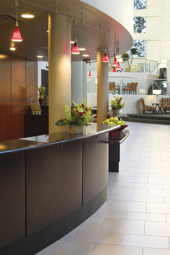Public Area 3, Crowne Plaza INDIANAPOLIS-AIRPORT by IHG, Indianapolis