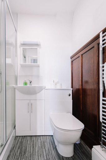 Bathroom 4, Endsleigh Park, Kingston upon Hull
