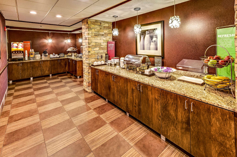 Food & Drinks 4, Hampton Inn Columbus-I-70 E/Hamilton Rd, Franklin