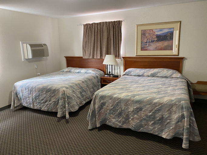 Bedroom 3, The Lake Stop Resort, Johnson