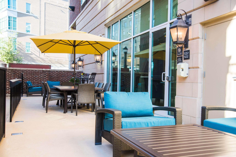 Public Area 3, Hampton Inn & Suites Greenville-Downtown-RiverPlace, Greenville
