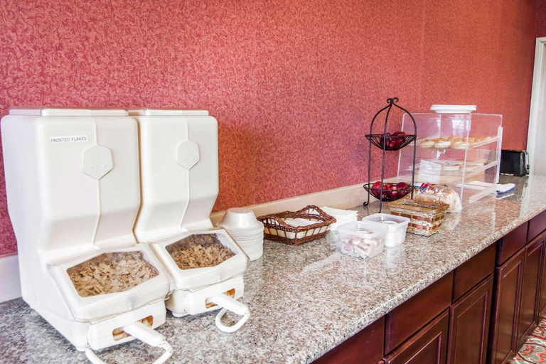 Food & Drinks 4, Rodeway Inn & Suites, Marion