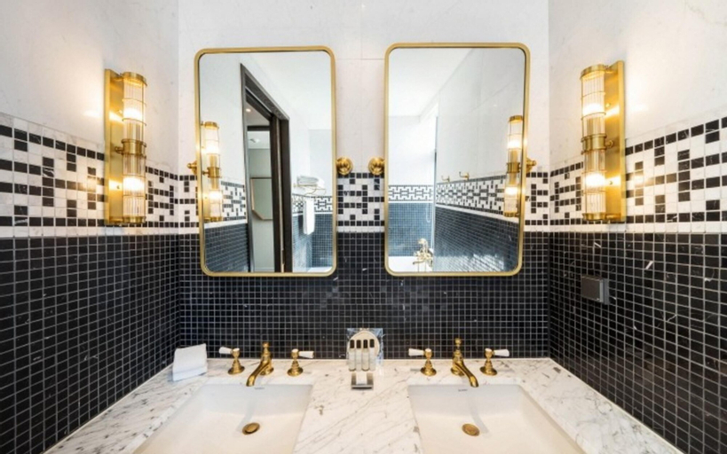 Bathroom 4