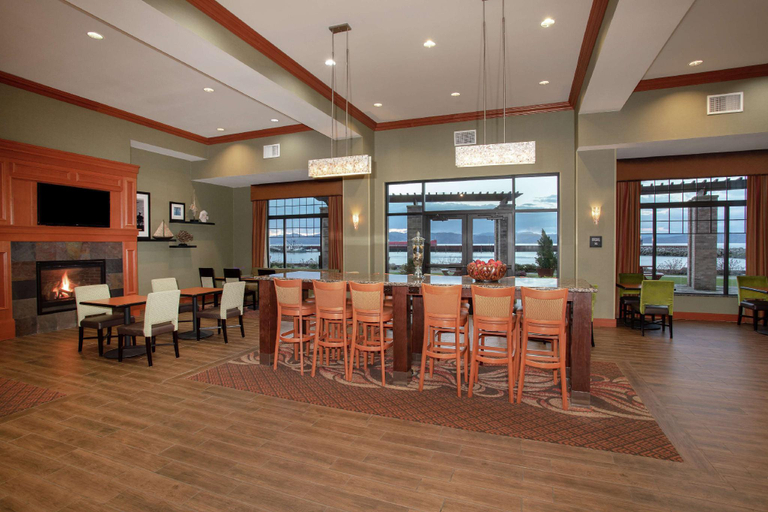 Food & Drinks 4, Hampton Inn and Suites Astoria, OR, Clatsop