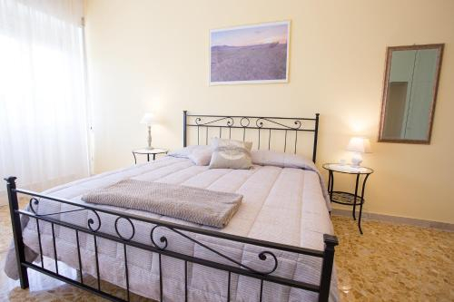 1, Bed and Breakfast Beyond the Sea, Rome